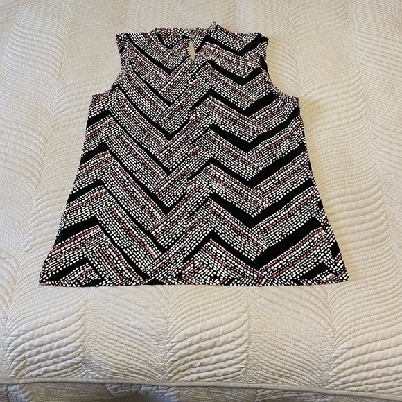 TOMMY Hilfiger Blouse Size Medium - Picture 5 of 9